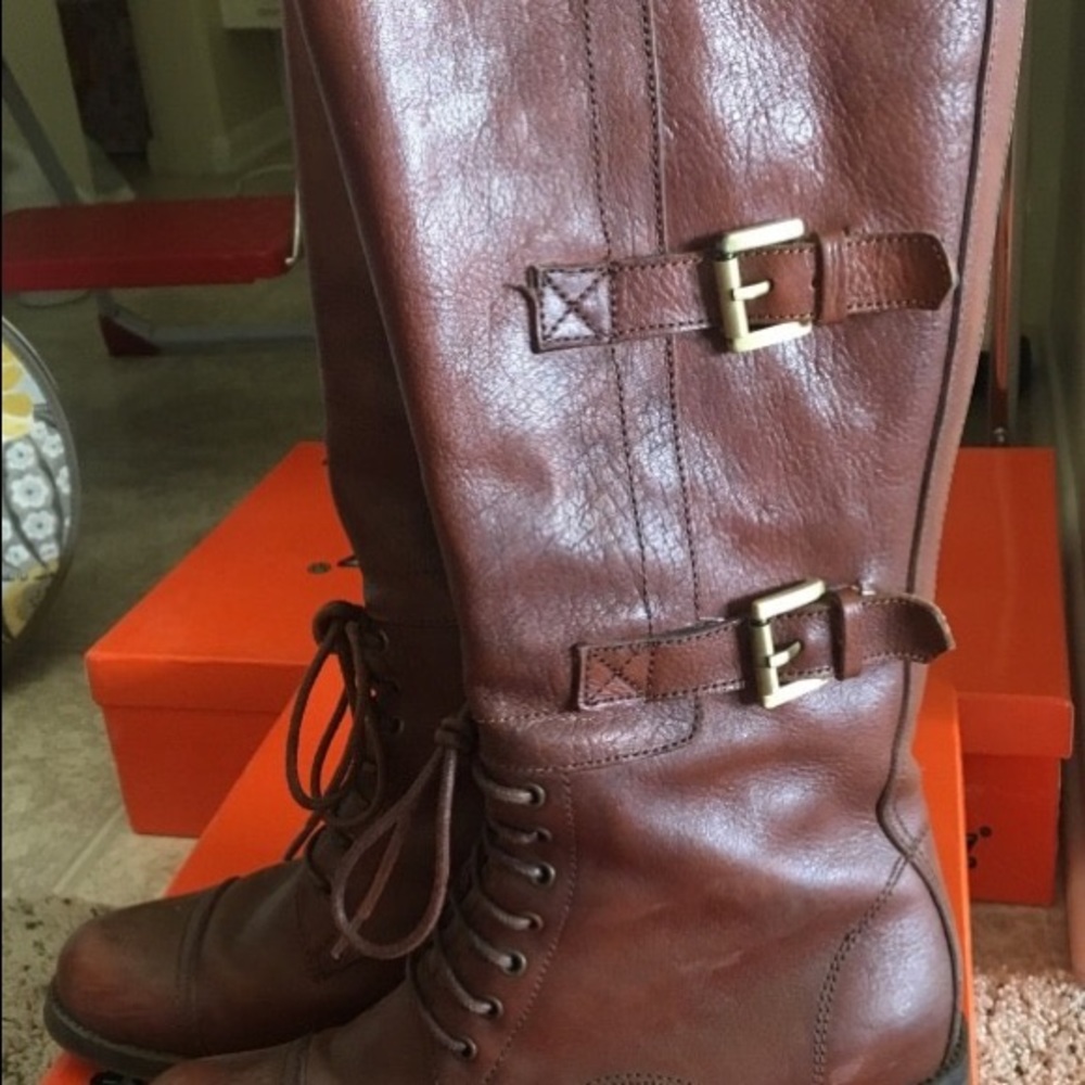 Leather riding boots
